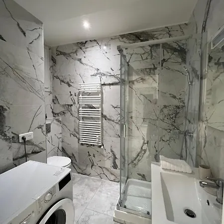 - Luxury * Ницца